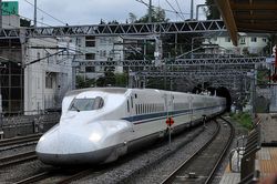 Aumento de la velocidad del Shinkansen Tokaido, entre Tokio y Osaka